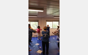 SEANCE DE GYM AVEC LE SECOURS POPULAIRE